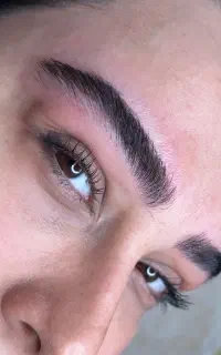 مدل رایگان  برای میکروبلیدینگ ابرو با تکنیک موربرو
