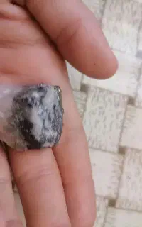 سنگ کوارتز طلایی و آبی و سفید