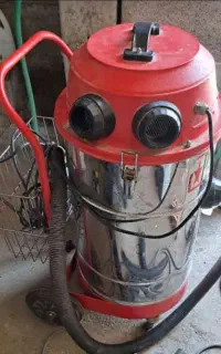 فروش جاروبرقی صنعتی سه موتوره