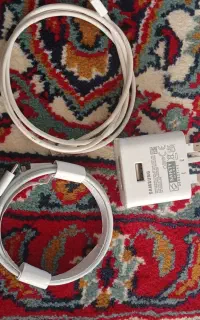 سیم شارژر ایفون و شارژر سامسونگ توضیحات کپشن