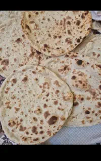 به یک شاطر ماهر برای پخت نان با تنور فلزی نیازمندم