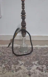 یک عدد قلیان چوبی