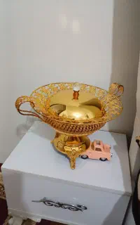 ظرف دکوری طلایی