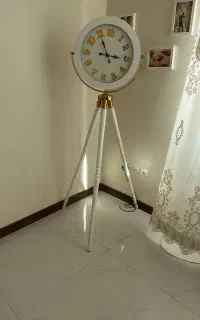 ساعت ایستاده