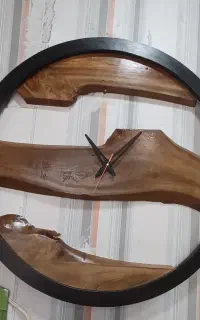 ساعت دیواری چوبی