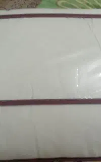 بالشت نو استفاده نشده