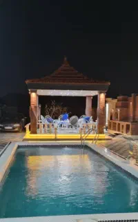 ویلا باغ با استخر آب گرم