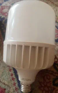 لامپ کم مصرف