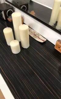 میز آینه و میز وسط و عسلی و کشو کنار تخت