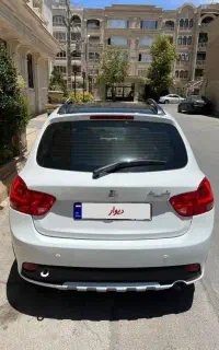 کوییک ار ۴۰۲ پارس خودرویی
