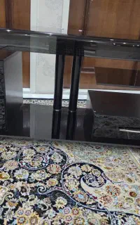 میز تلوزیون شیشه ای