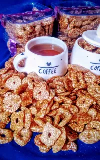 استخدام فروشنده ی خانم