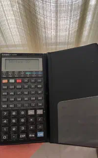 ماشین حساب مهندسی casio فروش فوری زیر قیمت