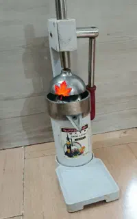 آبمیوه گیر