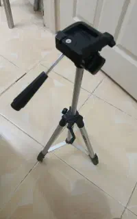سه پایه دوربین
