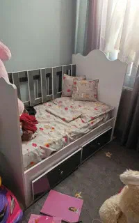 تخت وکمد کودک