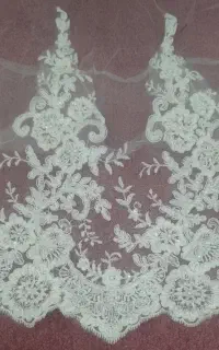 نوار گلدوزی و منجوق دوزی شده