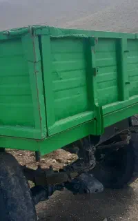 تریلی آمریکای چهار چرخ