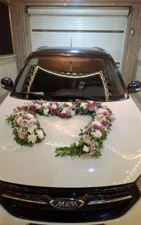 گل آرایی ماشین عروس  وگل آرایی جشن ها