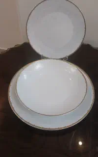 سرویس چینی ۱۲ نفره پردیس آکبند مناسب جهیزیه