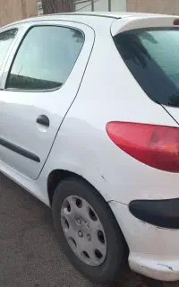 ماشین ۲۰۶ بی صندوق تیپ ۲...