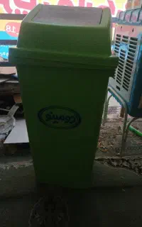 سطل زباله بزرگ