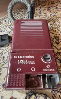 جارو برقی الکترو لوکس