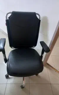 صندلی کارشناسی Nilper