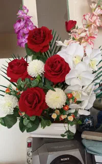 گل مصنوعی با گلدان چینی نونو