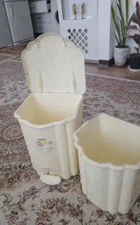 سطل زباله بزرگ