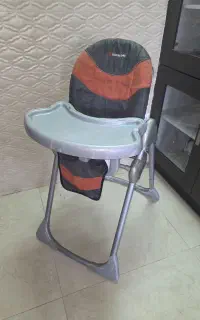 صندلی غذاخوری کودک