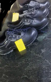 دو جفت کفش کار سایز ۴۲