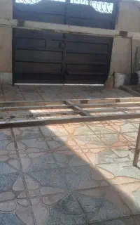 قفسه آهنی
