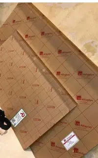 محافظ صفحه و براکت دیواری آزمون