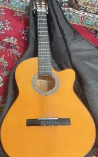 گیتار کلاسیک نایلون(برند دیاموند)