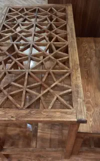 میز چوبی