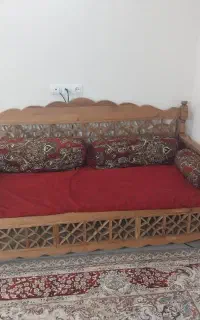 تخت چوبی سنتی