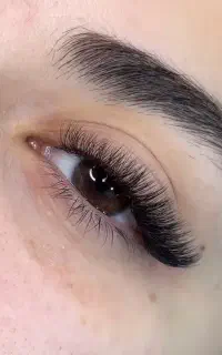 اکستنشن مژه و لیفت