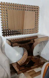 آینه و کنسول شیک و نو