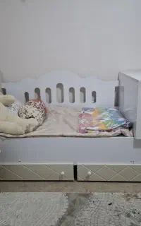 تخت کودک ۱۸۰همراه با دراور