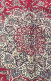 فرش 12متری قرمز رنگ سالم