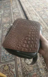 کیف دوشی مردانه چرم طبیعی دو زیپ