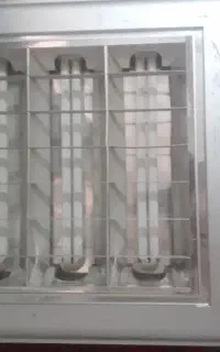 وسایل پوشاک مغازه سوپر مارکت