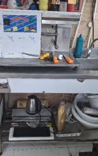 مرغ خرد کن و یخچال و سینگ