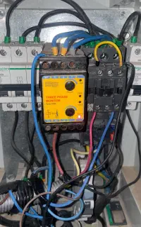 استخدام نیروی برقکار صنعتی