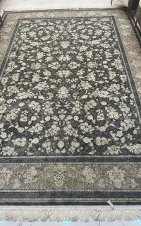 یک عدد فرش ۹ متری ۱۲۰۰ شانه