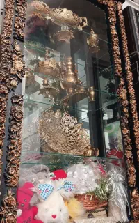 ویترین بوفه در حد نو  تمیز سالم