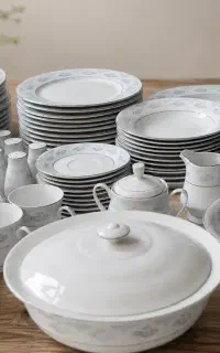 سرویس چینی دلوکس چین  Deluxe (۱۲ نفره )