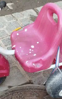 سه چرخه فلزی و ماشین اسباب بازی