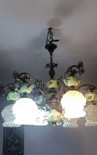 لوستر چینی قدیمی به قدمت ۷۰سال